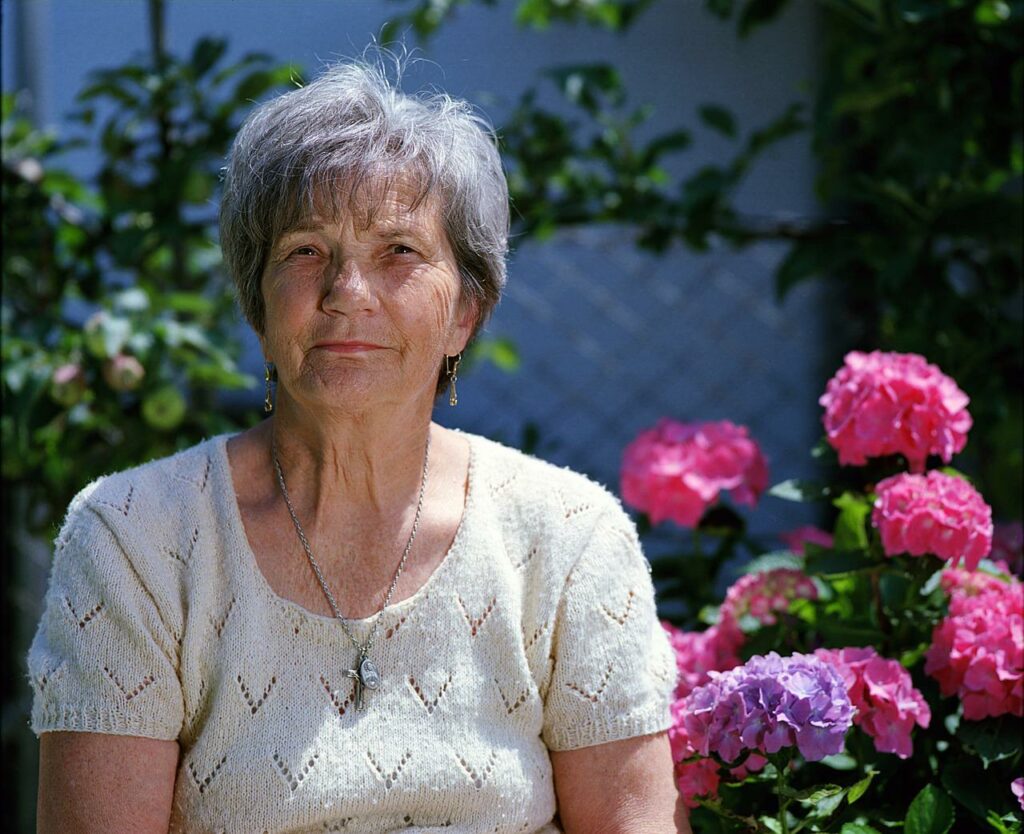 alte Frau Rentnerin warum ist Altenpflege so wichtig